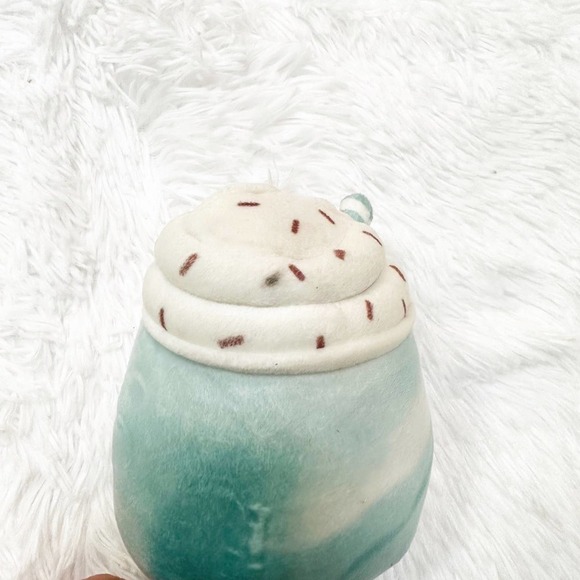 Squishmallows Seated Mystery Squad Mint Chocolate Chip Drink 5" - Picture 3 of 6